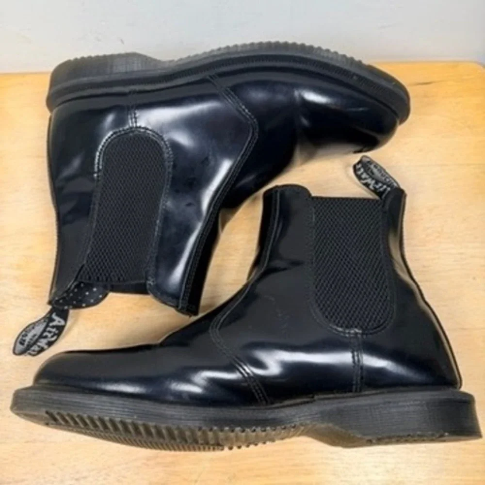 Dr Martens Flora Patent‎ Leather Chelsea Boot Pull On Ankle Black Womens 7 Black